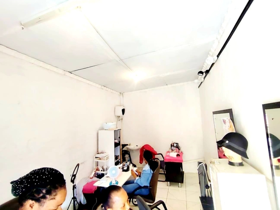 Commercial Property for Sale in Southernwood Eastern Cape